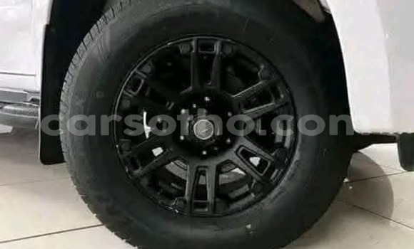 Acheter Occasion Voiture Isuzu D–MAX Blanc à Maseru, Maseru Acheter Occasion Voiture Isuzu D–MAX Blanc à Maseru, Maseru