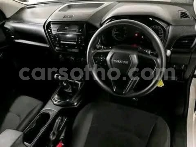 Big with watermark isuzu d max maseru maseru 30276