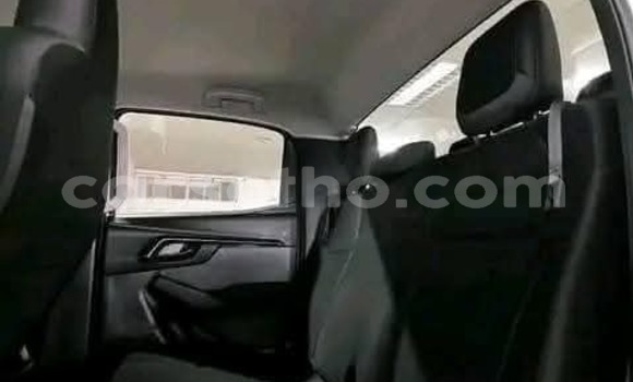 Acheter Occasion Voiture Isuzu D–MAX Blanc à Maseru, Maseru Acheter Occasion Voiture Isuzu D–MAX Blanc à Maseru, Maseru