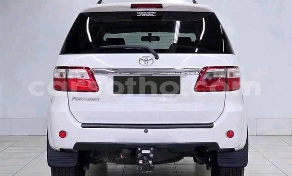 اشتري مستعمل Toyota Fortuner White سيارة في Maseru في Maseru اشتري مستعمل Toyota Fortuner White سيارة في Maseru في Maseru