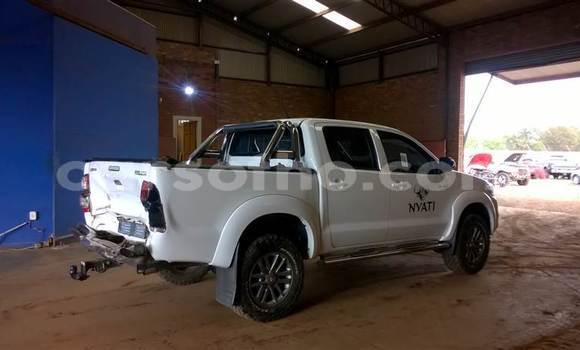 Acheter Occasion Voiture Toyota Hilux Blanc à Maseru, Maseru Acheter Occasion Voiture Toyota Hilux Blanc à Maseru, Maseru