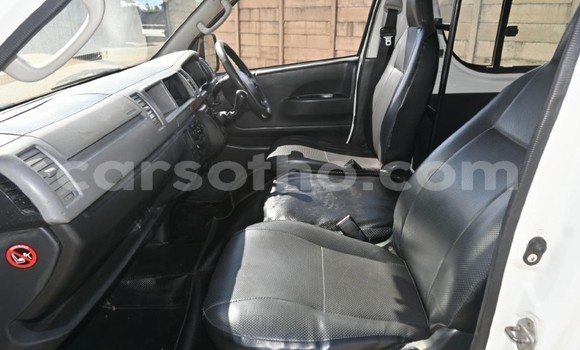 Acheter Occasion Voiture Toyota 4Runner Blanc à Mafeteng, Mafeteng Acheter Occasion Voiture Toyota 4Runner Blanc à Mafeteng, Mafeteng