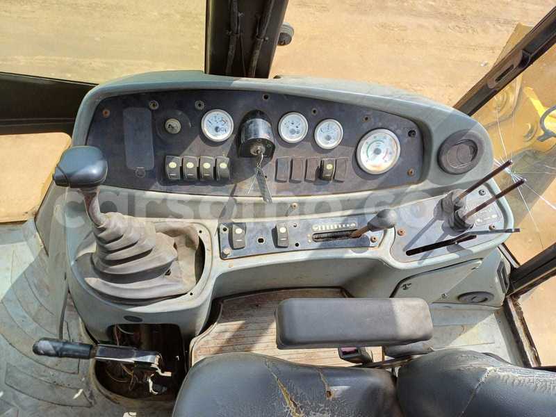 Big with watermark caterpillar 120 maseru maseru 30295