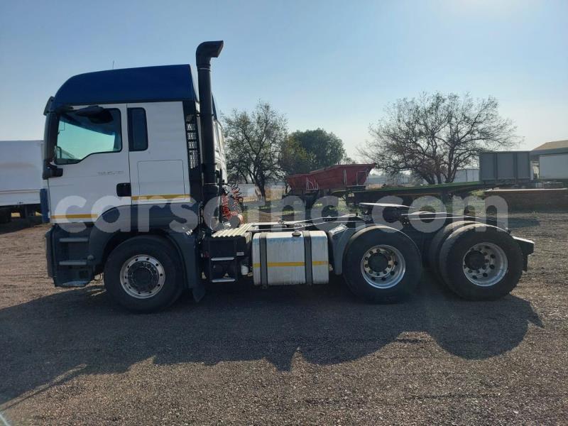 Big with watermark man silent maseru maseru 30310