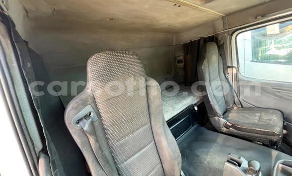اشتري مستعمل Mercedes‒Benz Truck White شاحنة في Maseru في Maseru اشتري مستعمل Mercedes‒Benz Truck White شاحنة في Maseru في Maseru