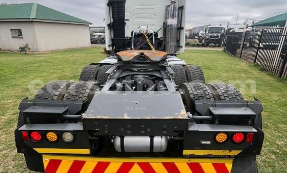 اشتري مستعمل Volvo F4 White شاحنة في Maseru في Maseru اشتري مستعمل Volvo F4 White شاحنة في Maseru في Maseru