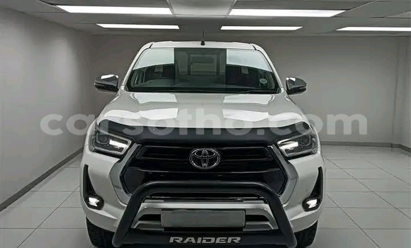 اشتري مستعمل Toyota Hilux White سيارة في Maseru في Maseru اشتري مستعمل Toyota Hilux White سيارة في Maseru في Maseru