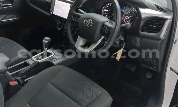 اشتري مستعمل Toyota Hilux White سيارة في Maseru في Maseru اشتري مستعمل Toyota Hilux White سيارة في Maseru في Maseru