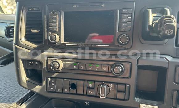 Sayi Na hannu Scania R420 White Babbar mota in Maseru a Maseru Sayi Na hannu Scania R420 White Babbar mota in Maseru a Maseru
