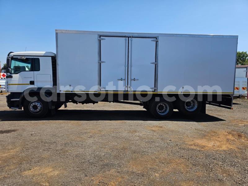 Big with watermark man silent maseru maseru 30323