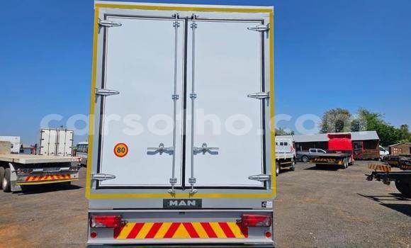 اشتري مستعمل Man Silent White شاحنة في Maseru في Maseru اشتري مستعمل Man Silent White شاحنة في Maseru في Maseru