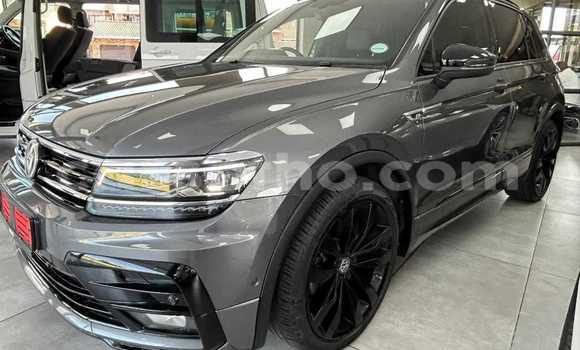 Sayi Na hannu Volkswagen Tiguan Silver Mota in Maseru a Maseru