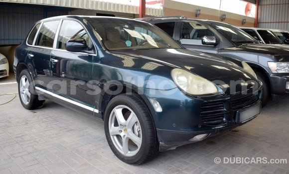 Sayi Imported Porsche Cayenne Green Mota in Import - Dubai a Maseru Sayi Imported Porsche Cayenne Green Mota in Import - Dubai a Maseru