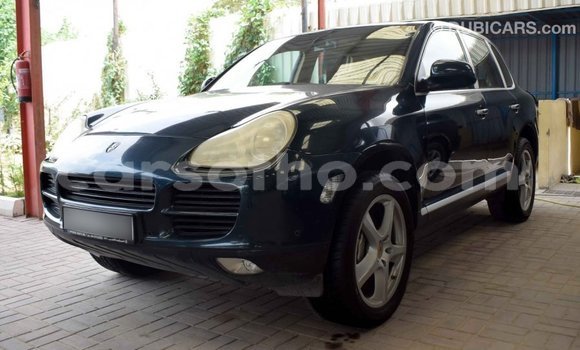 Sayi Imported Porsche Cayenne Green Mota in Import - Dubai a Maseru Sayi Imported Porsche Cayenne Green Mota in Import - Dubai a Maseru