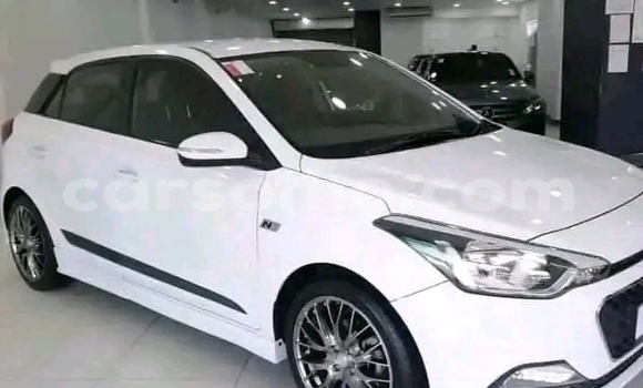 اشتري مستعمل Hyundai i20 White سيارة في Maseru في Maseru اشتري مستعمل Hyundai i20 White سيارة في Maseru في Maseru