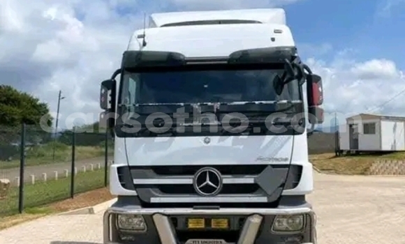 Acheter Occasion Utilitaire Mercedes‒Benz Arocs Blanc à Maseru, Maseru