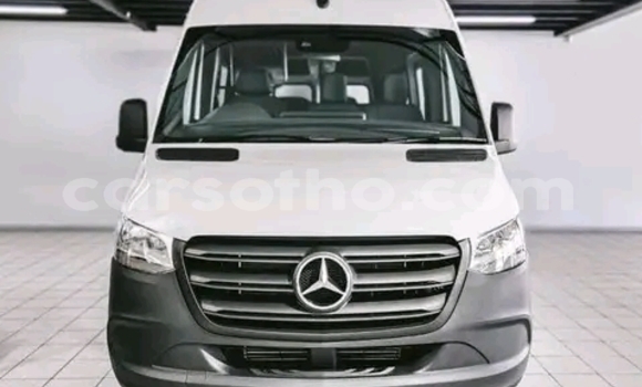 Acheter Occasion Voiture Mercedes-Benz CLS-klasse Blanc à Maseru, Maseru Acheter Occasion Voiture Mercedes-Benz CLS-klasse Blanc à Maseru, Maseru