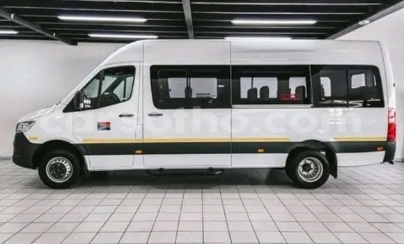 اشتري مستعمل Mercedes-Benz CLS-klasse White سيارة في Maseru في Maseru اشتري مستعمل Mercedes-Benz CLS-klasse White سيارة في Maseru في Maseru