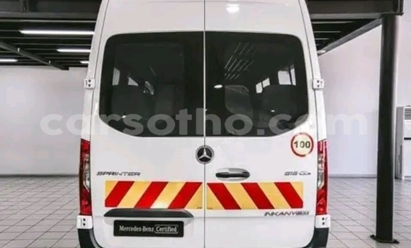 اشتري مستعمل Mercedes-Benz CLS-klasse White سيارة في Maseru في Maseru اشتري مستعمل Mercedes-Benz CLS-klasse White سيارة في Maseru في Maseru