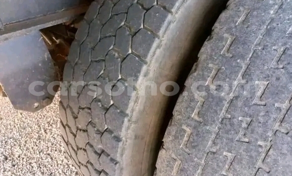 Buy Used Volkswagen XL1 White Car in Maseru in Maseru Buy Used Volkswagen XL1 White Car in Maseru in Maseru