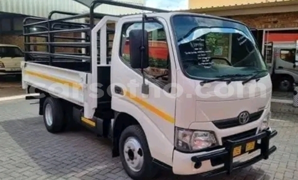 Buy Used Toyota Dyna White Truck in Maseru in Maseru Buy Used Toyota Dyna White Truck in Maseru in Maseru