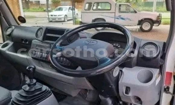 Buy Used Toyota Dyna White Truck in Maseru in Maseru Buy Used Toyota Dyna White Truck in Maseru in Maseru