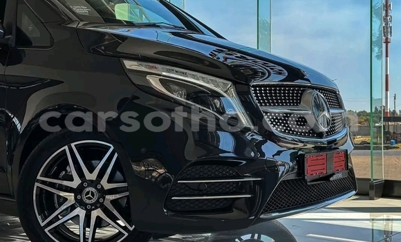 اشتري مستعمل Mercedes-Benz V-klasse Black سيارة في Maseru في Maseru اشتري مستعمل Mercedes-Benz V-klasse Black سيارة في Maseru في Maseru