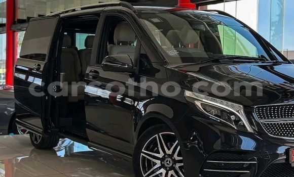 اشتري مستعمل Mercedes-Benz V-klasse Black سيارة في Maseru في Maseru اشتري مستعمل Mercedes-Benz V-klasse Black سيارة في Maseru في Maseru