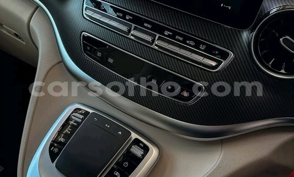 اشتري مستعمل Mercedes-Benz V-klasse Black سيارة في Maseru في Maseru اشتري مستعمل Mercedes-Benz V-klasse Black سيارة في Maseru في Maseru