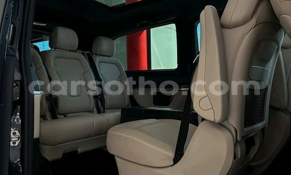 اشتري مستعمل Mercedes-Benz V-klasse Black سيارة في Maseru في Maseru اشتري مستعمل Mercedes-Benz V-klasse Black سيارة في Maseru في Maseru