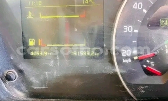 Sayi Na hannu Volvo F4 White Babbar mota in Maseru a Maseru Sayi Na hannu Volvo F4 White Babbar mota in Maseru a Maseru