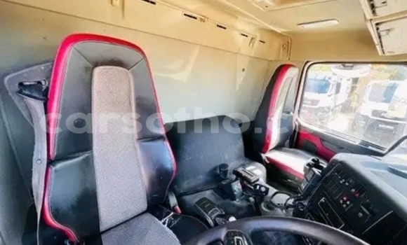 Sayi Na hannu Volvo F4 White Babbar mota in Maseru a Maseru Sayi Na hannu Volvo F4 White Babbar mota in Maseru a Maseru