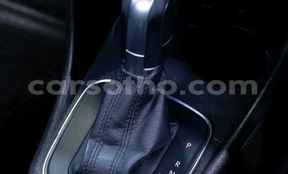 Buy Used Volkswagen Polo Blue Car in Maseru in Maseru Buy Used Volkswagen Polo Blue Car in Maseru in Maseru