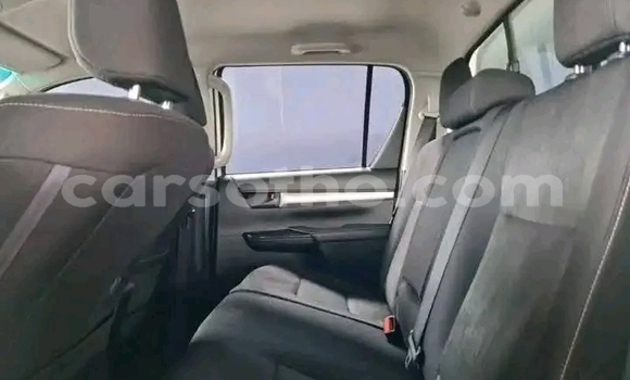 اشتري مستعمل Toyota Hilux White سيارة في Maseru في Maseru اشتري مستعمل Toyota Hilux White سيارة في Maseru في Maseru