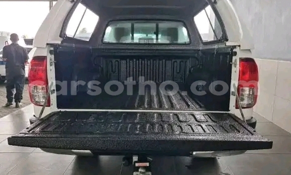 اشتري مستعمل Toyota Hilux White سيارة في Maseru في Maseru اشتري مستعمل Toyota Hilux White سيارة في Maseru في Maseru