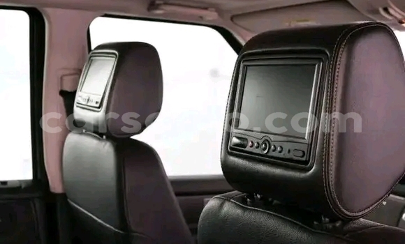 Sayi Na hannu Land Rover Discovery Silver Mota in Maseru a Maseru Sayi Na hannu Land Rover Discovery Silver Mota in Maseru a Maseru