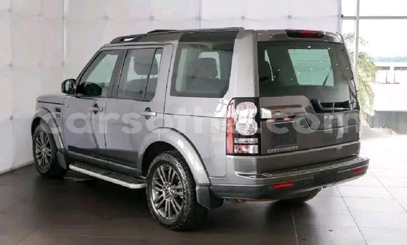 Sayi Na hannu Land Rover Discovery Silver Mota in Maseru a Maseru Sayi Na hannu Land Rover Discovery Silver Mota in Maseru a Maseru