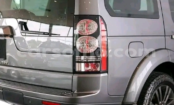 Sayi Na hannu Land Rover Discovery Silver Mota in Maseru a Maseru Sayi Na hannu Land Rover Discovery Silver Mota in Maseru a Maseru