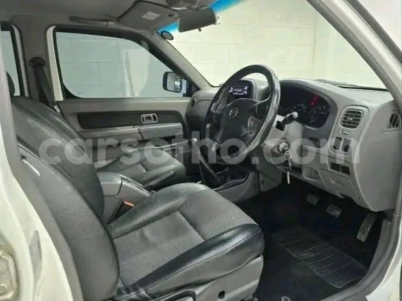 Big with watermark nissan np 300 maseru maseru 30381