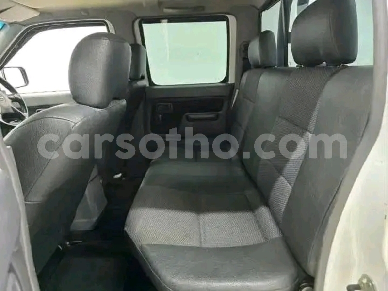 Big with watermark nissan np 300 maseru maseru 30381