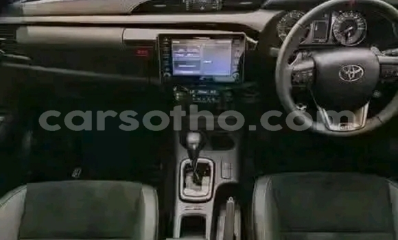 Buy Used Toyota Hilux White Car in Maseru in Maseru Buy Used Toyota Hilux White Car in Maseru in Maseru