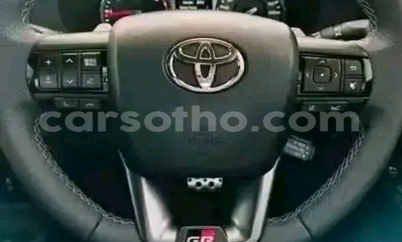 Buy Used Toyota Hilux White Car in Maseru in Maseru Buy Used Toyota Hilux White Car in Maseru in Maseru