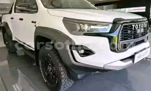 Buy Used Toyota Hilux White Car in Maseru in Maseru Buy Used Toyota Hilux White Car in Maseru in Maseru