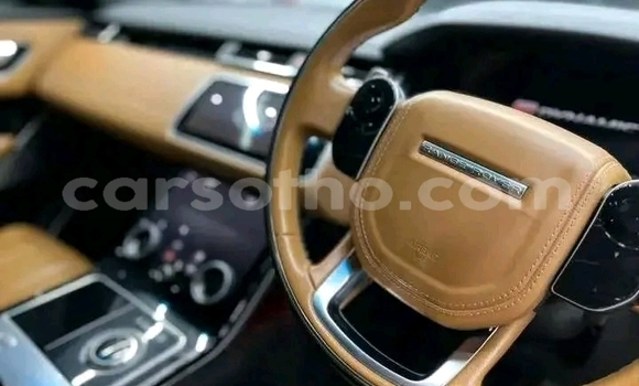 Sayi Na hannu Land Rover Range Rover Vogue White Mota in Maseru a Maseru Sayi Na hannu Land Rover Range Rover Vogue White Mota in Maseru a Maseru