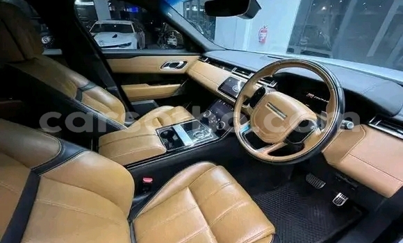 Sayi Na hannu Land Rover Range Rover Vogue White Mota in Maseru a Maseru Sayi Na hannu Land Rover Range Rover Vogue White Mota in Maseru a Maseru