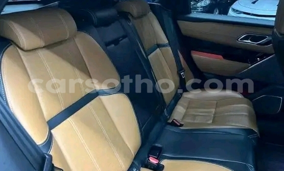 Sayi Na hannu Land Rover Range Rover Vogue White Mota in Maseru a Maseru Sayi Na hannu Land Rover Range Rover Vogue White Mota in Maseru a Maseru