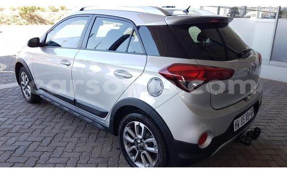 Sayi Na hannu Hyundai i20 Silver Mota in Maseru a Maseru Sayi Na hannu Hyundai i20 Silver Mota in Maseru a Maseru