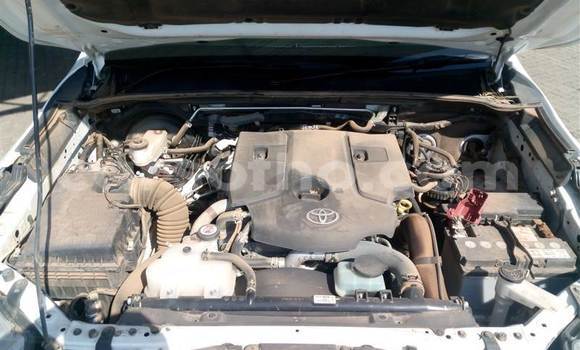 Acheter Occasion Voiture Toyota Fortuner Blanc à Maseru, Maseru Acheter Occasion Voiture Toyota Fortuner Blanc à Maseru, Maseru