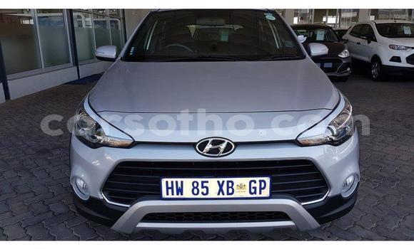 Sayi Na hannu Hyundai i20 Silver Mota in Maseru a Maseru Sayi Na hannu Hyundai i20 Silver Mota in Maseru a Maseru