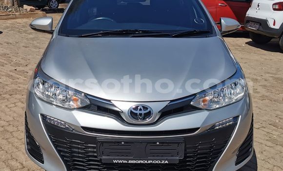 Sayi Na hannu Toyota Corolla White Mota in Maseru a Maseru